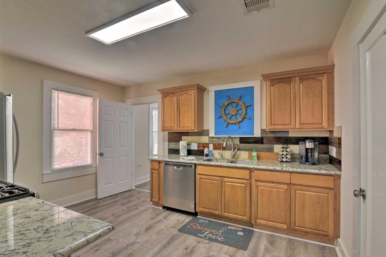 Bright Galveston Bungalow Half Mi To Pleasure Pier Exterior foto